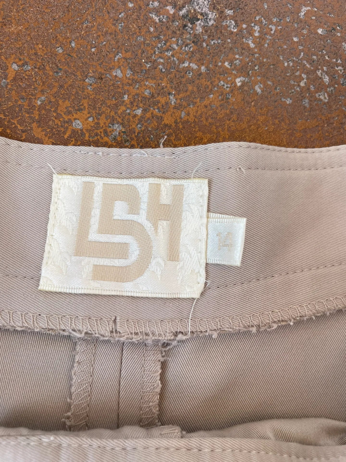 Vtg LSH high rise pleated shorts Tan Size L - Image 2