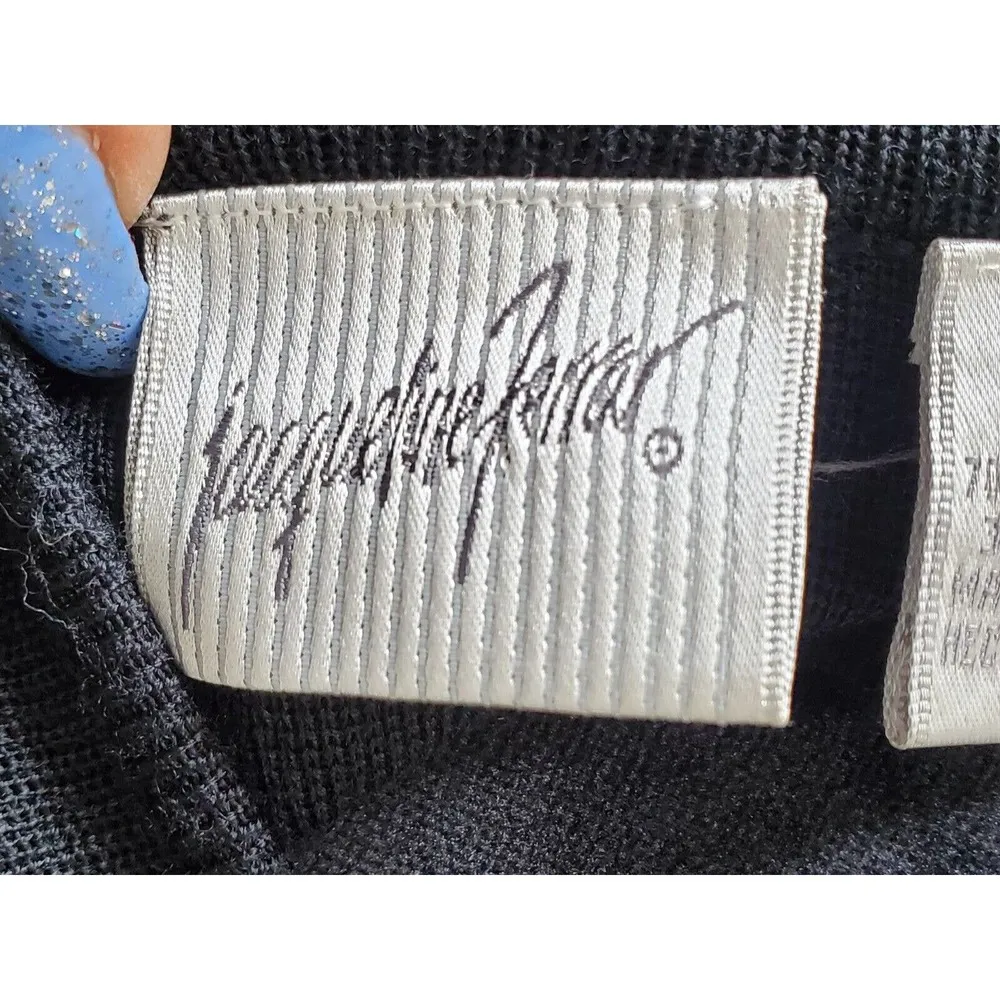 Jacqueline Ferrar Women's Black Acrylic Front Zip Sleeveless Sweater Size Medium - Image 7