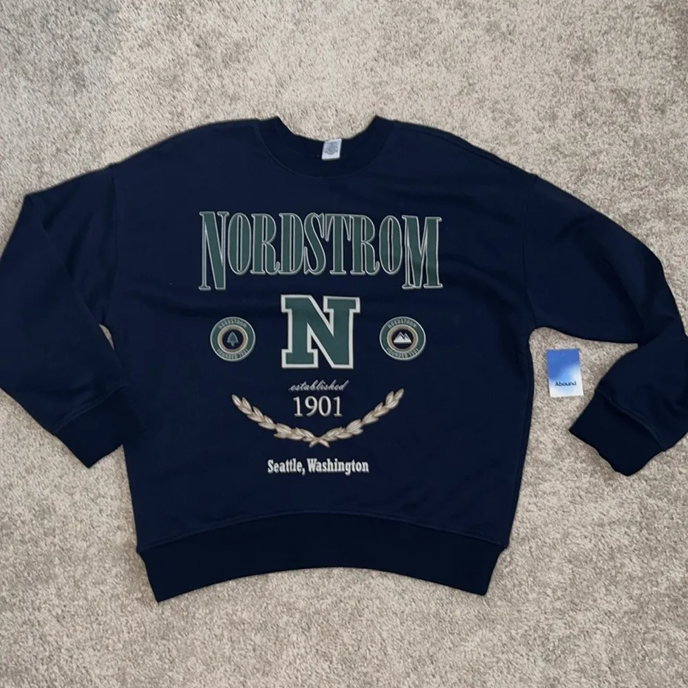 Abound Nordstrom special sweatshirts. S - Image 2