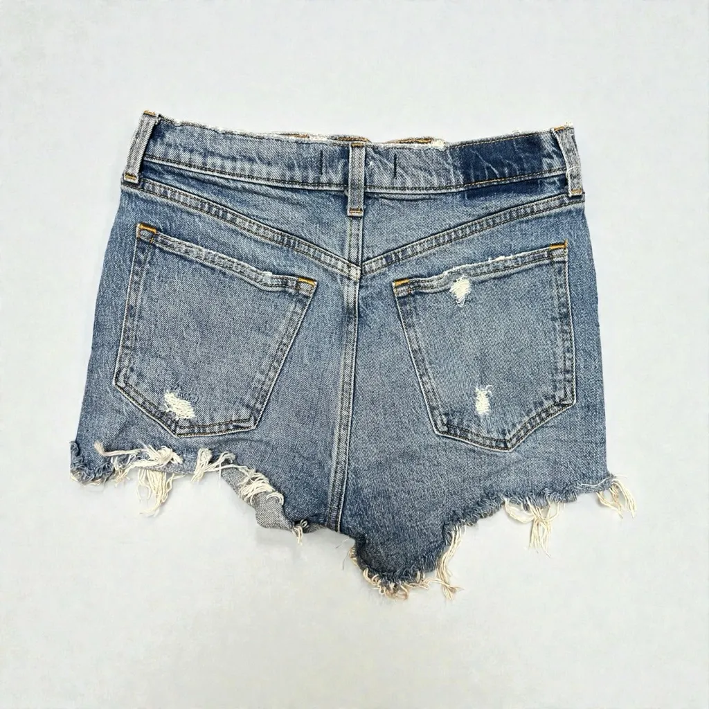 Abercrombie & Fitch Distressed High Rise Mom Shorts. Size 4/27 - Image 2