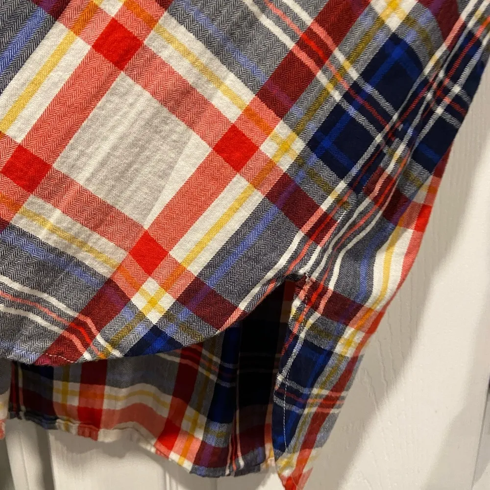 Old Navy Size M The Boyfriend Shirt Blue Yellow Red Cotton Plaid Flannel Pocket - Image 5