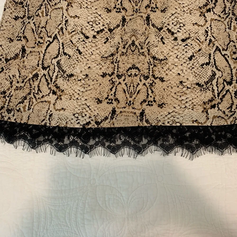 Rachel Zoe: Snake Print Cami Top with Lace Trim - Image 2