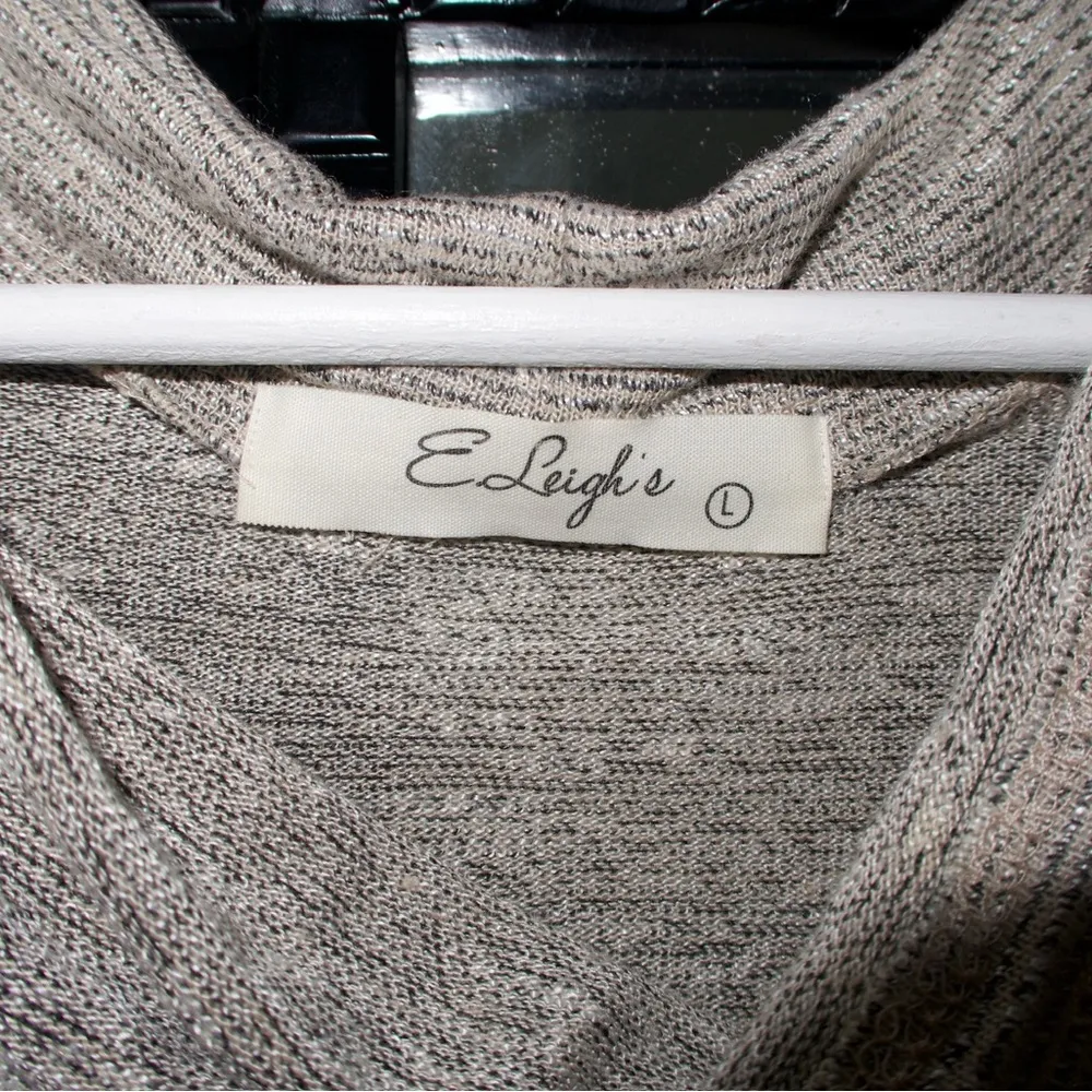 Boutique Sweater Top Tan Size L - Image 2