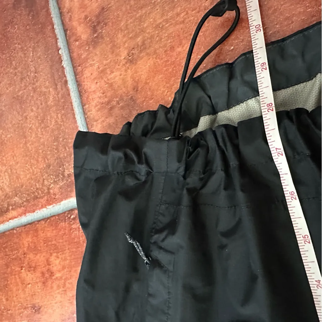 Patagonia Torrentshell Jacket in Black - Image 11