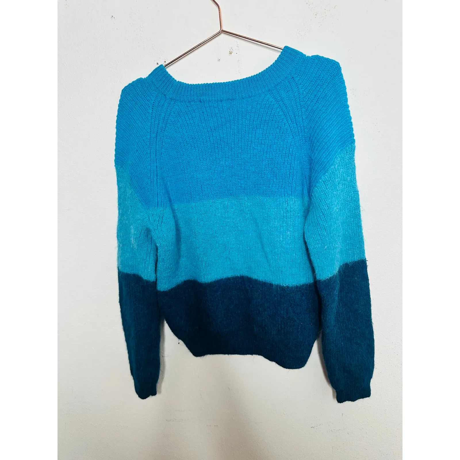 VEDA Blue Ombre Striped 100% Alpaca Wool Long Sleeve Ranch Road Sweater sz M Size M - Image 3