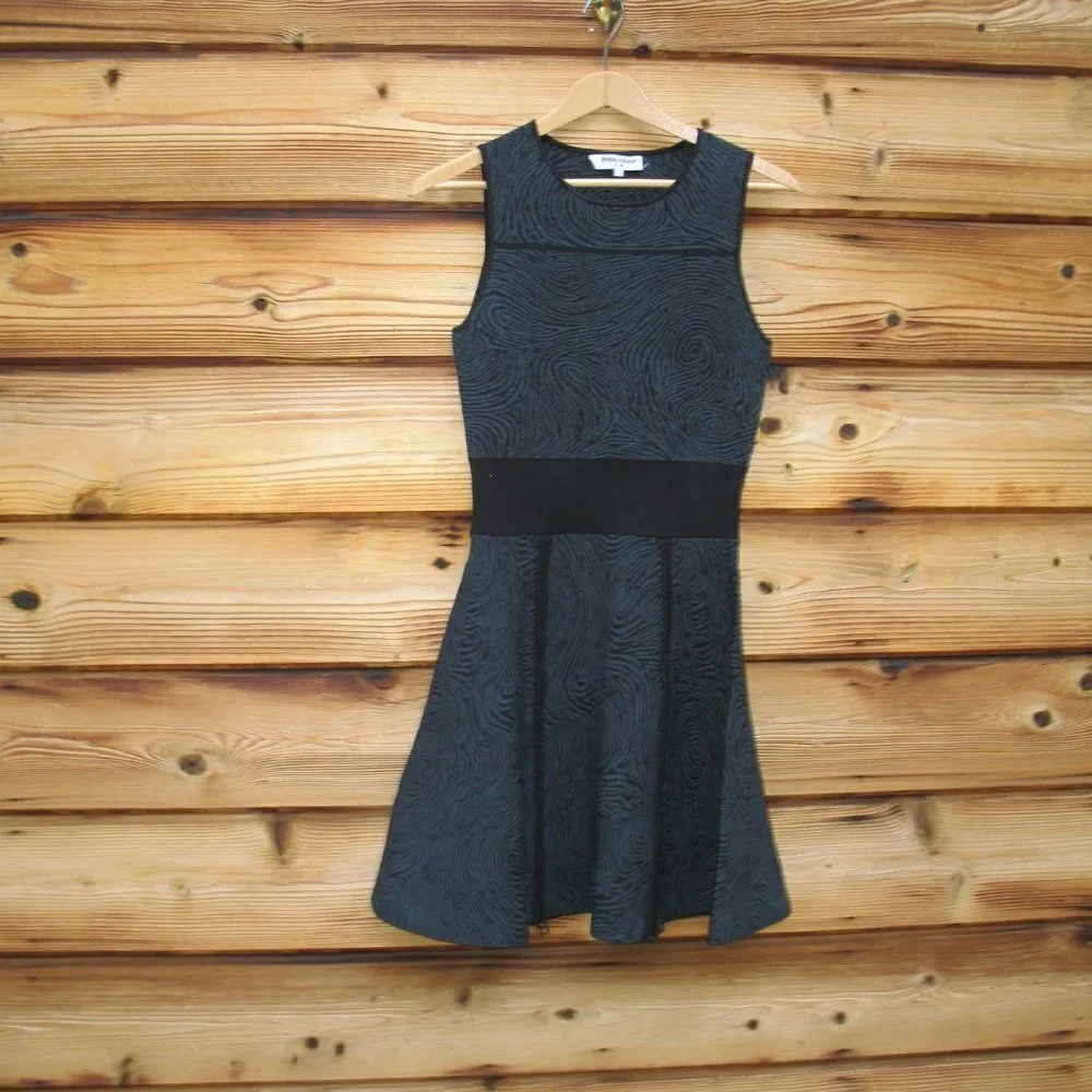 NWOT Opening Ceremony Green Black Knit Zip Dress - Image 3