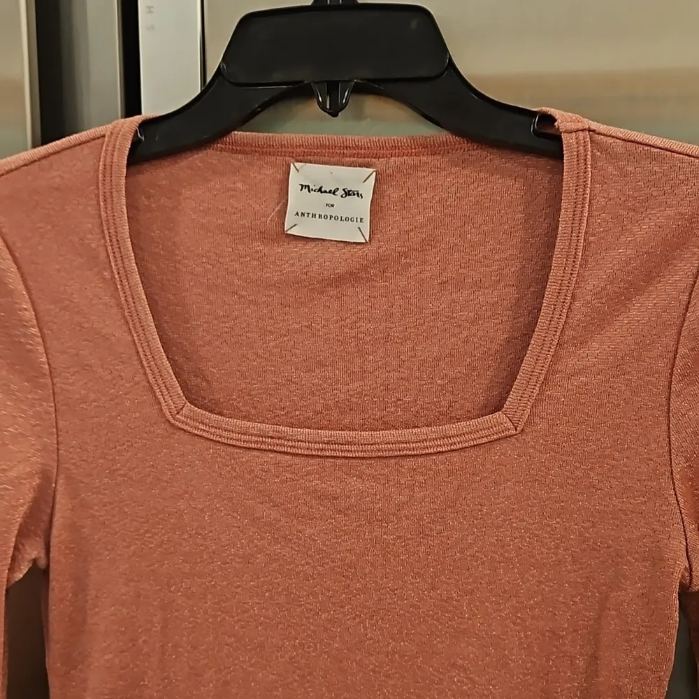 đź’•MICHAEL STARS x ANTHROđź’• Kylie Square Neck Shime Tee ~ Dusty Pink NWOT - Image 3