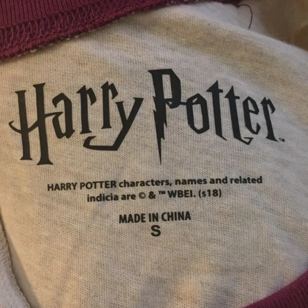 NWOT Gryffindor Tank Top Tee  Gym New - Image 7