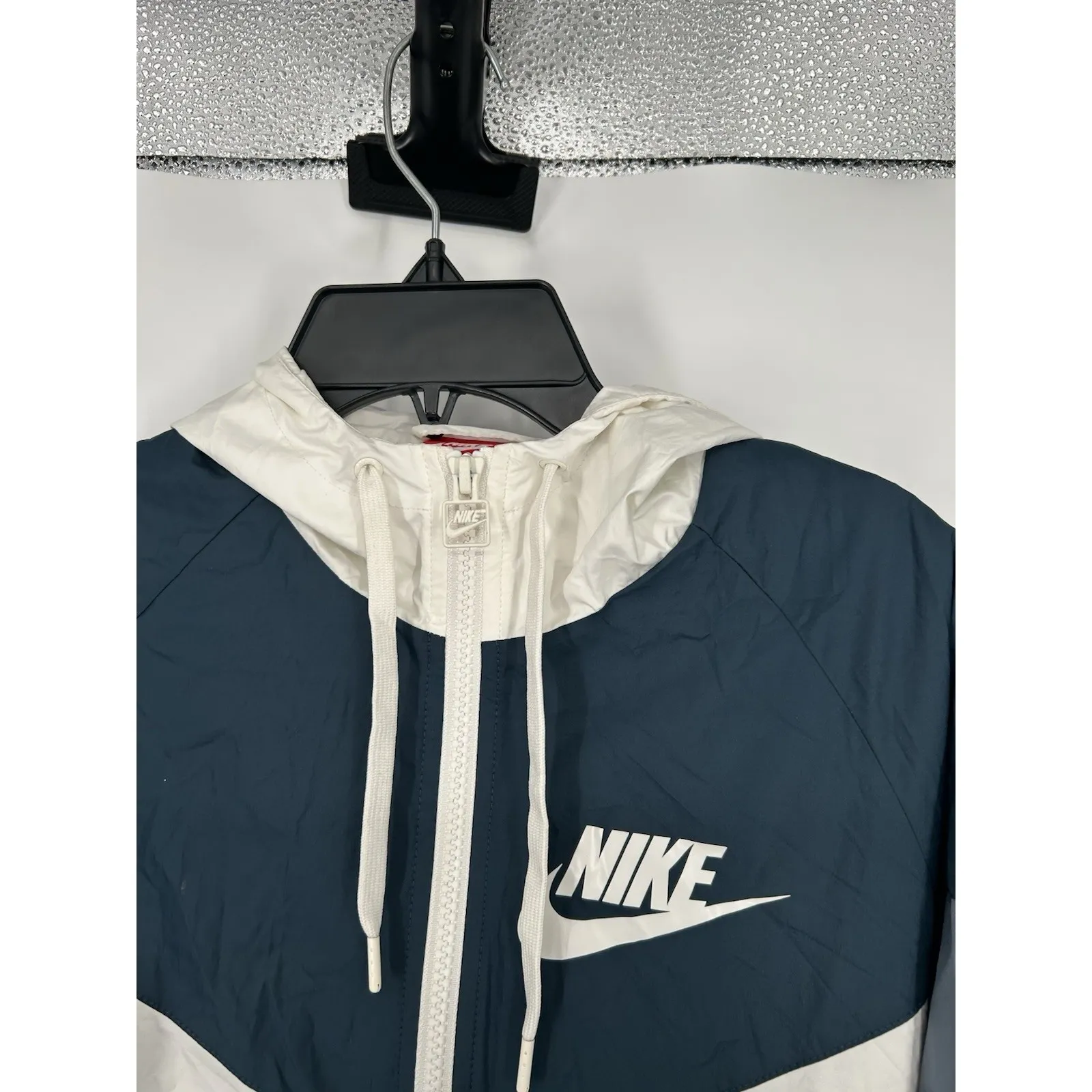 Nike Windrunner Lightweight Windbreaker Hooded Jacket 904306-454‎ Womens XS - Image 9