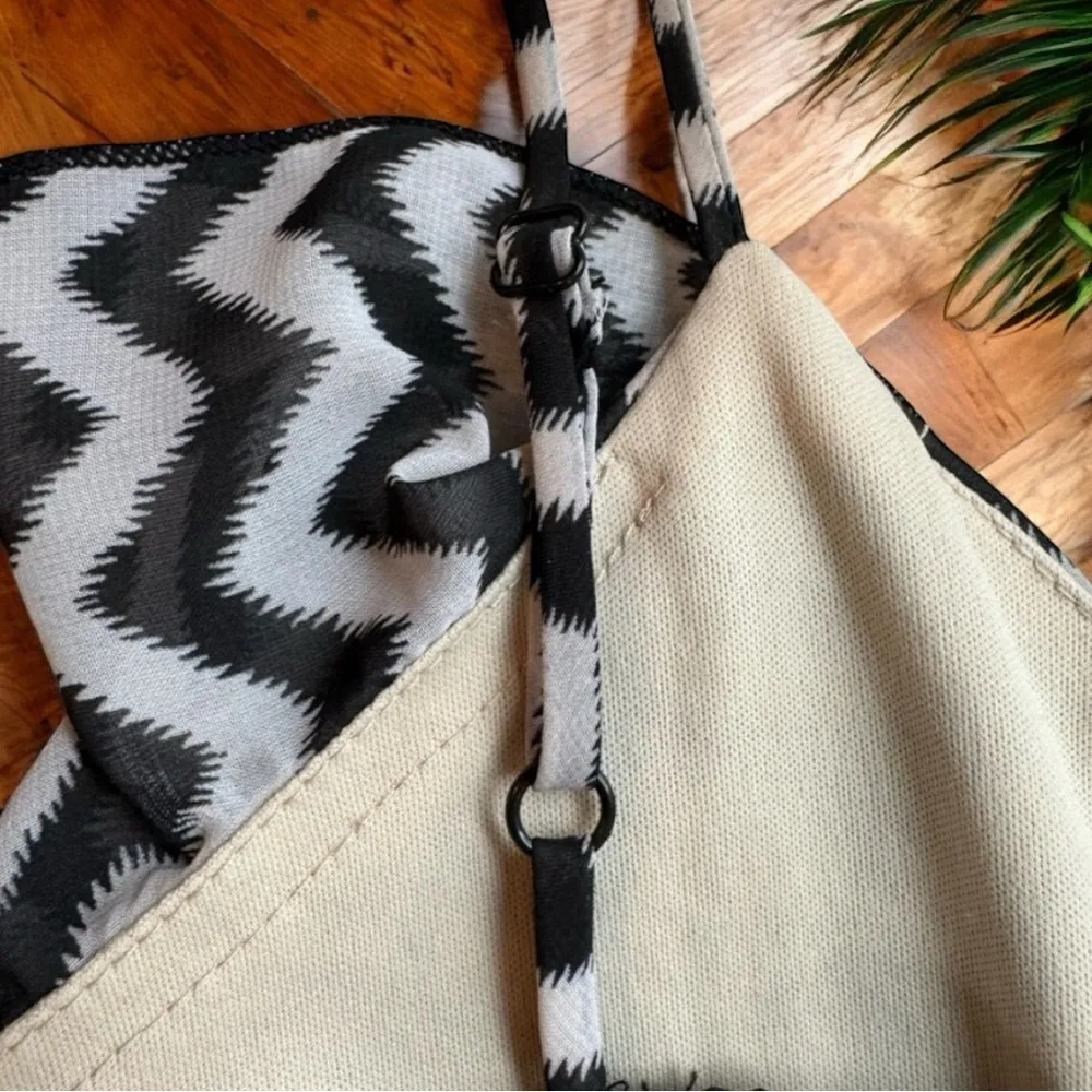 NO BOUNDARIES Chevron Ruffle Sleeveless Spaghetti Strap Dress - Size M (7-9) - Image 7