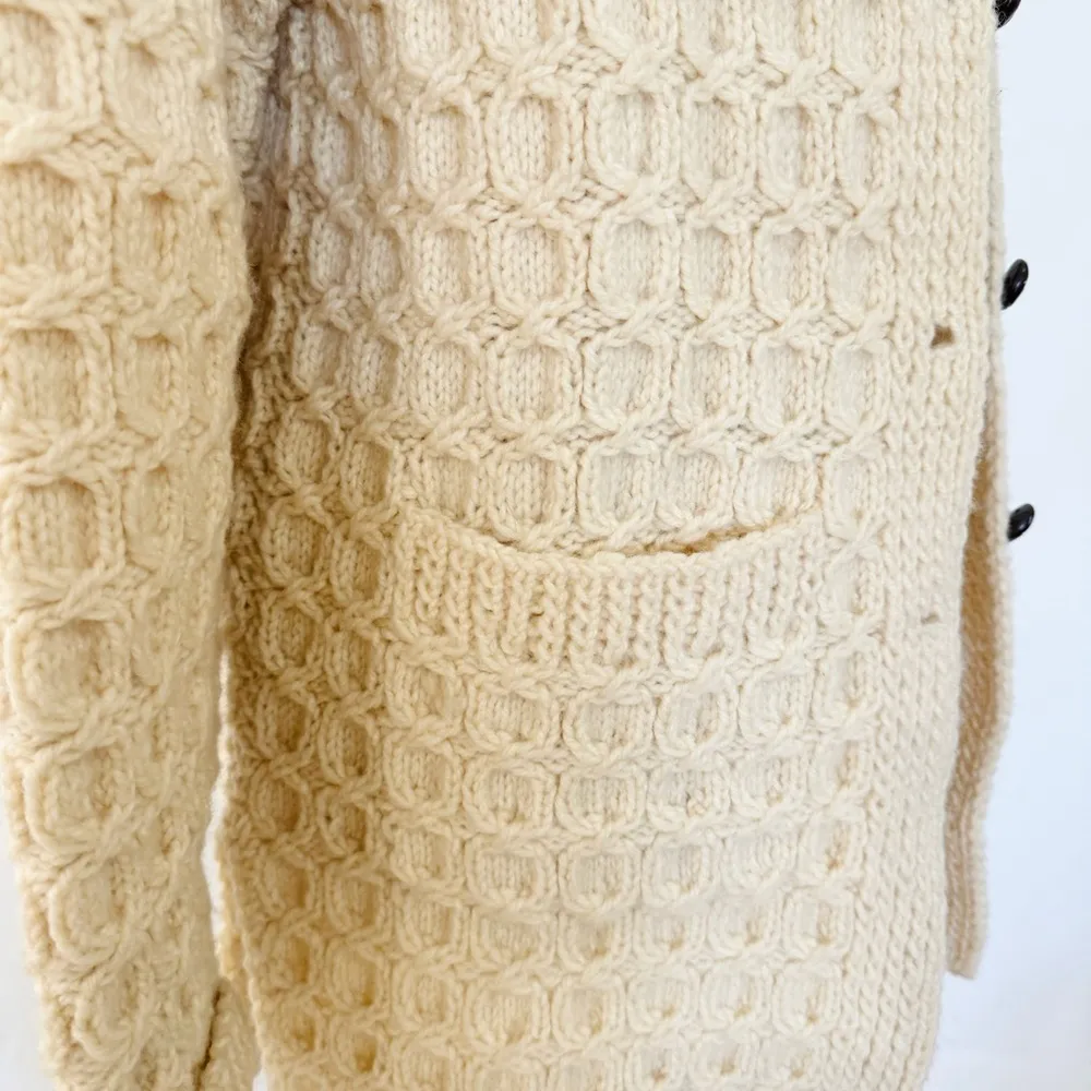 100% new wool hand knit in Ireland fisherman wool cardigan Size L - Image 13