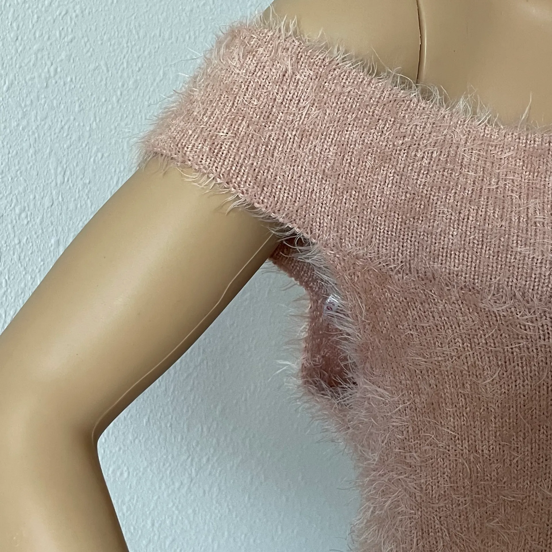 Blush Pink Off The Shoulder Fuzzy Blouse XL - Image 4