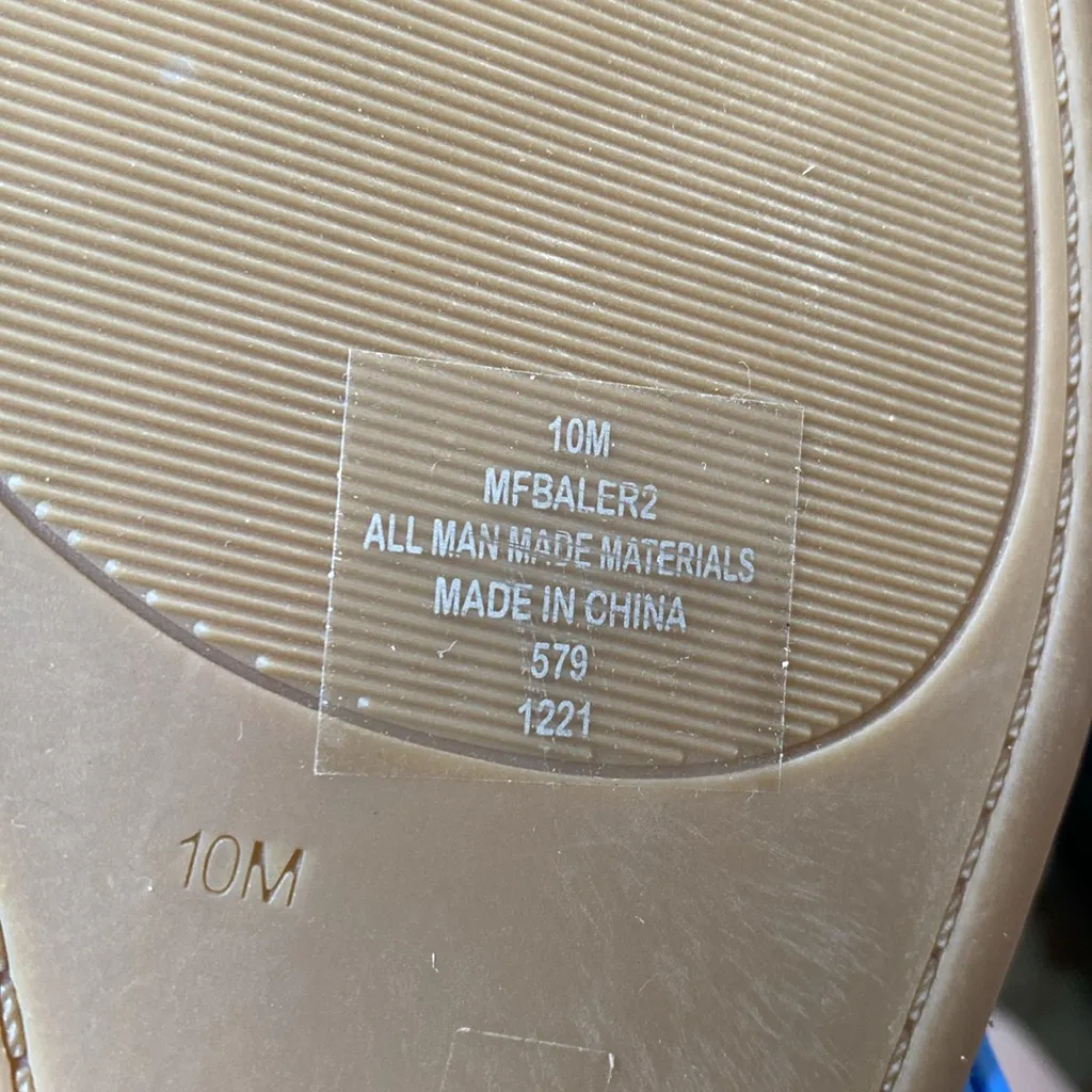 NWOT Marc Fisher Flip Flop Sandals Size 10 Aqua Blue Knotted Puffy Straps - Image 5