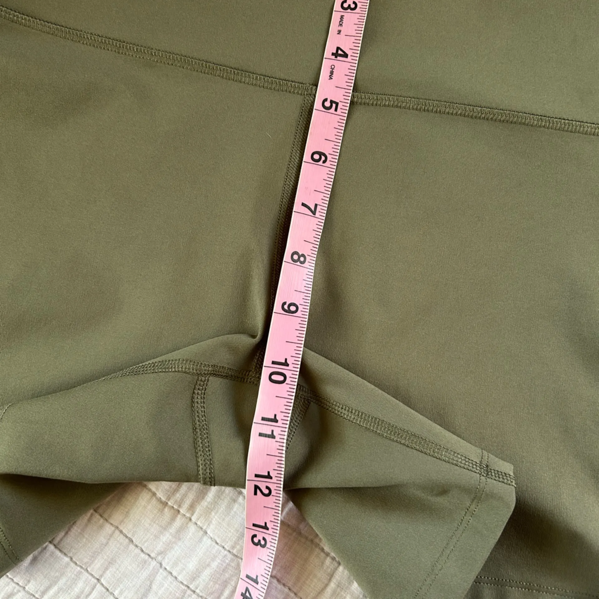 Target All in motion high rise olive green workout CrossFit biker shorts L - Image 8