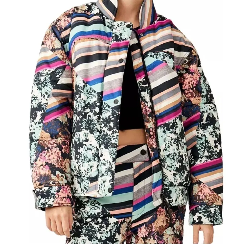 Free people coat Movement Bunny Slope Puffer Jacket NWT Black diamond print - Image 3
