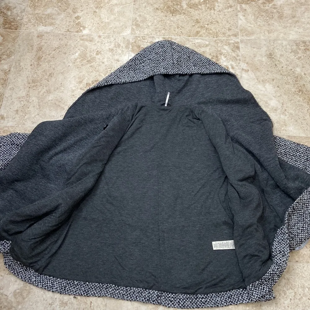 Satellite Image Swing Hooded Tweed Coat . Size XS - Image 7