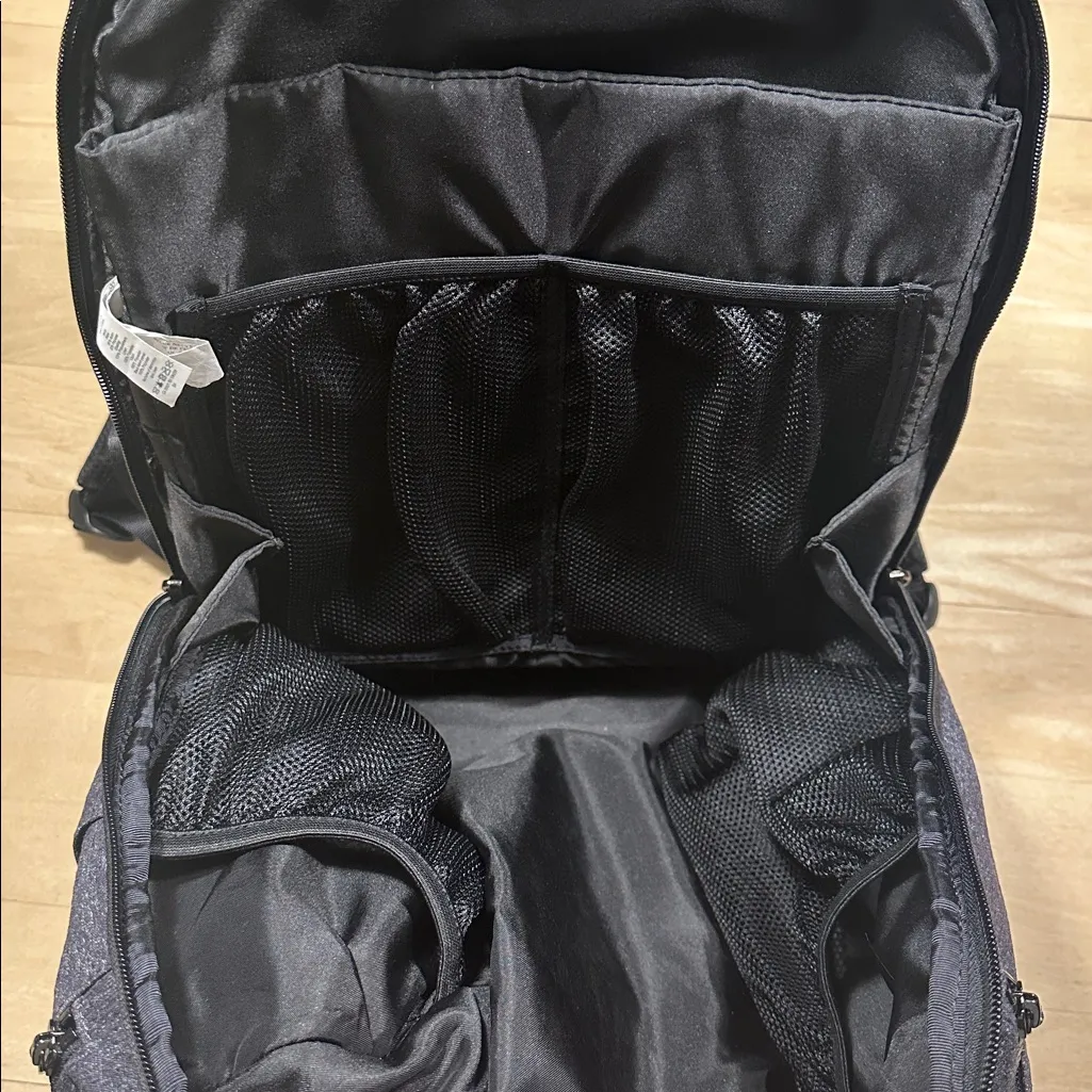 Lululemon Define Backpack - Image 8