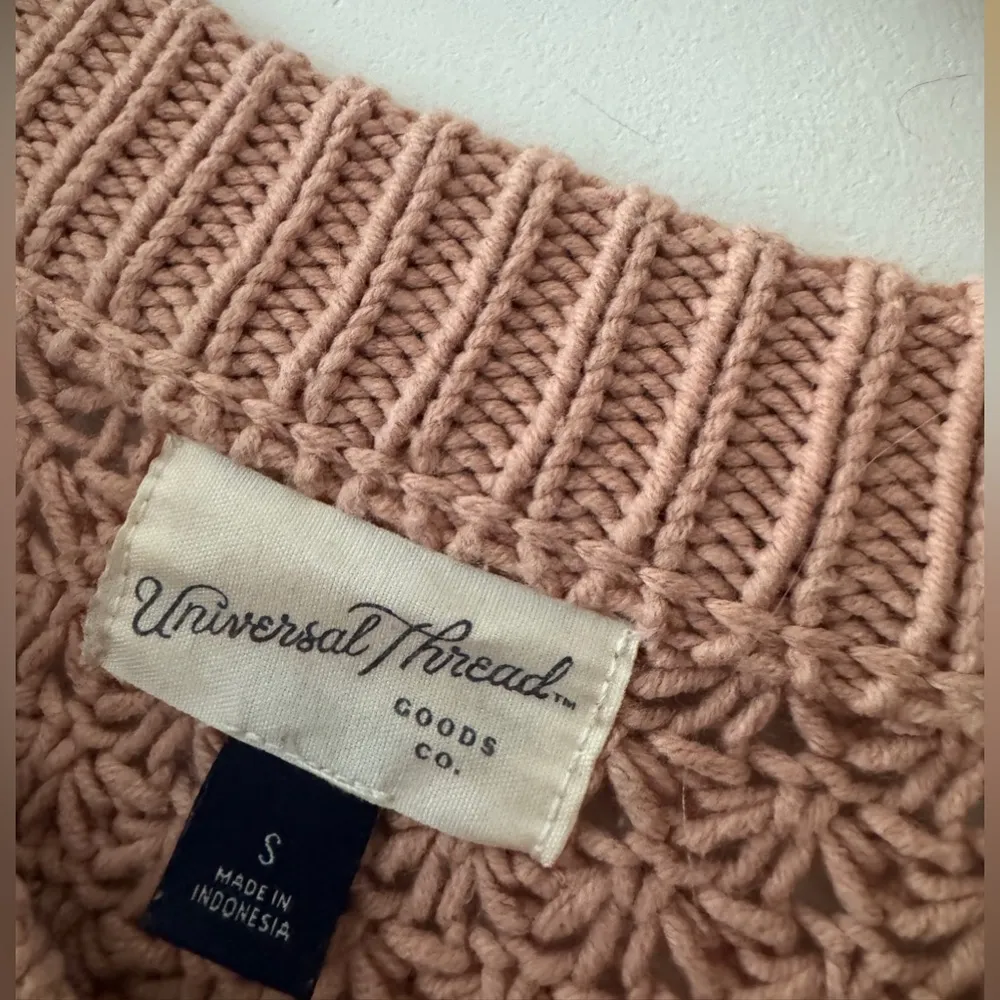 Universal Thread Blush Dusty Rose Pink Chunky Knit Oversized Sweater - Image 5