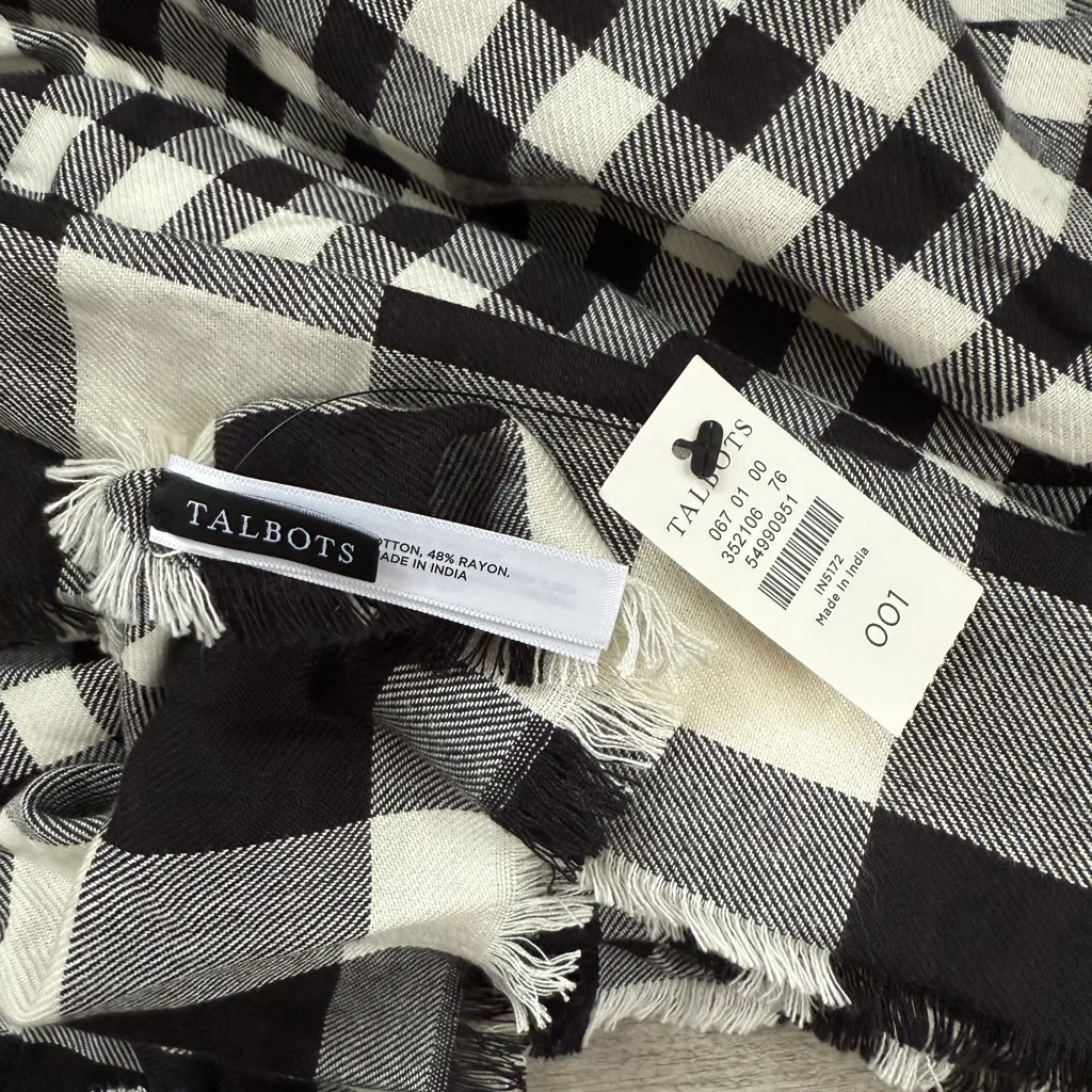 Talbots Buffalo Plaid Block Oblong Scarf New NWT Black / White - Image 3