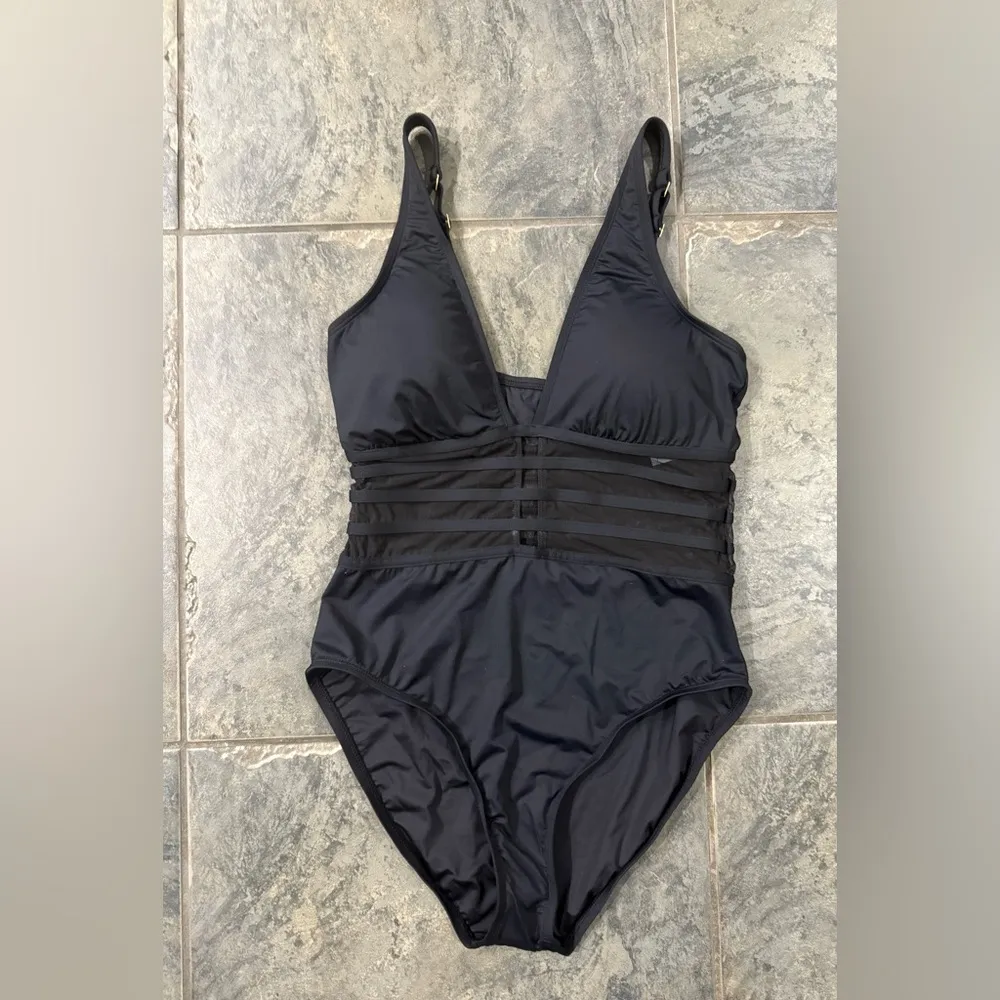 New! La Blanca Island Goddess Over the Shoulder Mesh One Piece Swimsuit Black 12 - Image 8