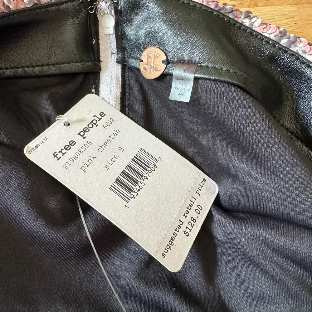 Free People Skinny Pink Cheetah Sequin Mini Skirt Size 8 NWT - Image 10