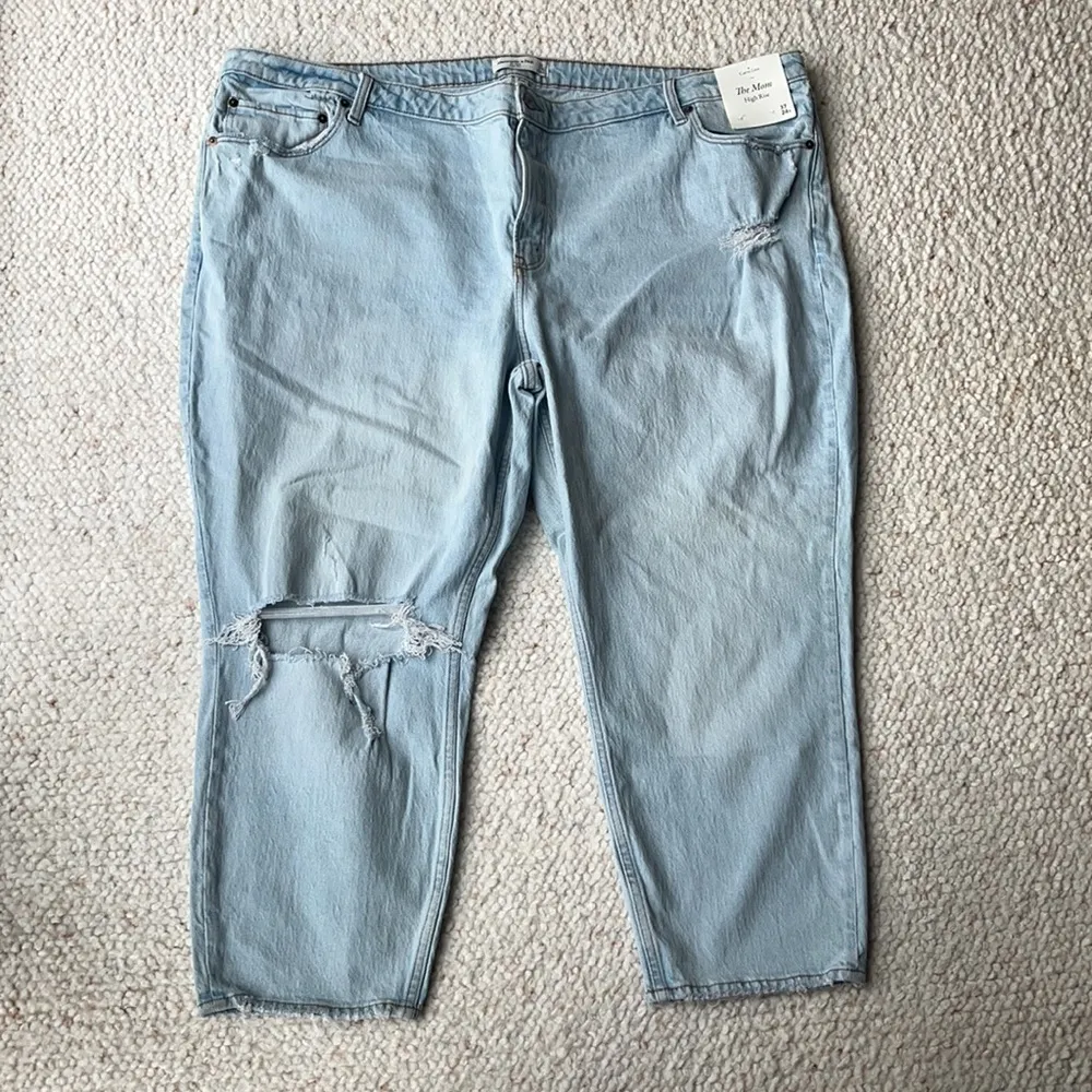 Abercrombie Curve Love‎ The Mom High Rise Jean 37 / 24 Short - Image 3
