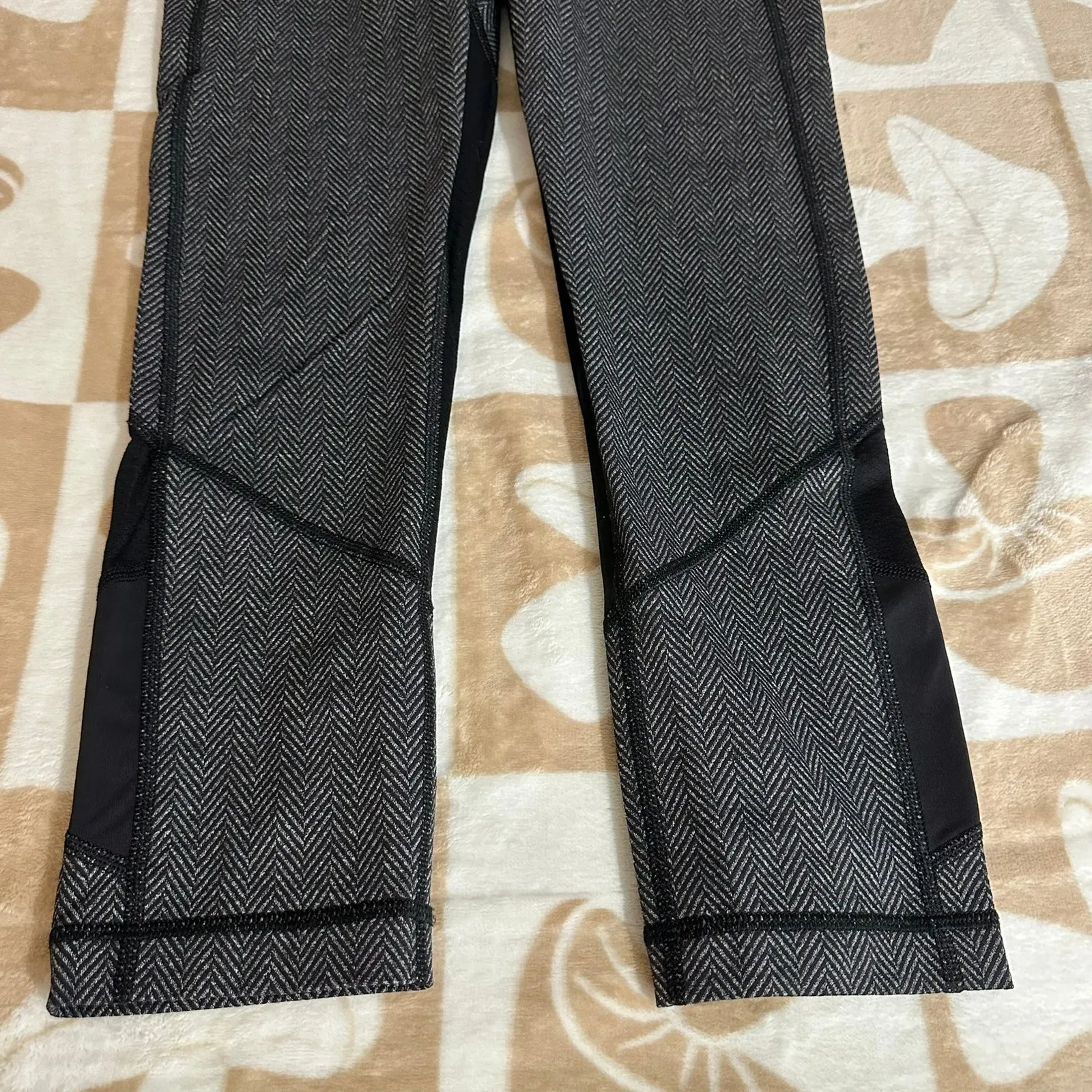 Lululemon |‎ Pace Rival Crop Herringbone Black Heathered 22" | Women's 6 - Image 11