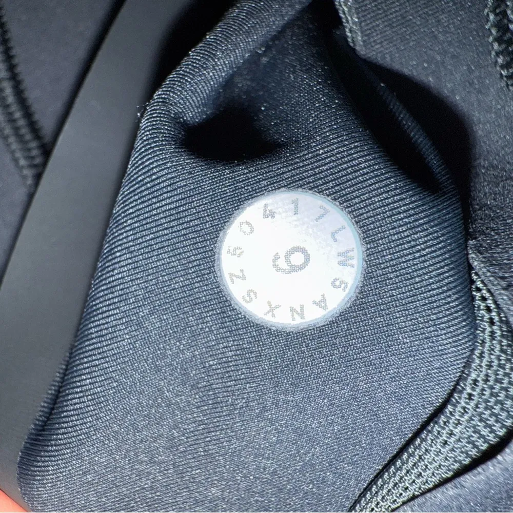 Lululemon  In Movement 25” Everlux Black Leggings Size 6! Brand new! Not worn! - Image 8