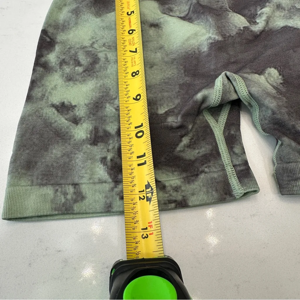 1 of 500!!! RARE Darc Sport Wolves Green Marble Biker Shorts Size S - Image 5