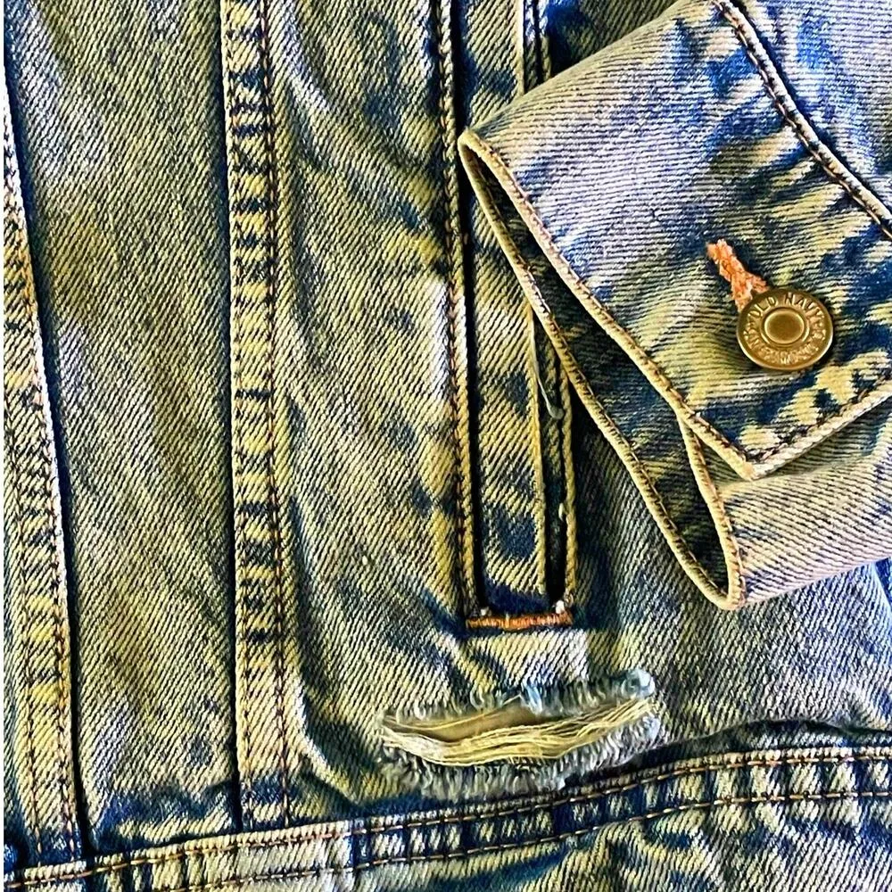 Old Navy Distressed Denim 100% Cotton Jean Jacket Medium - Image 7