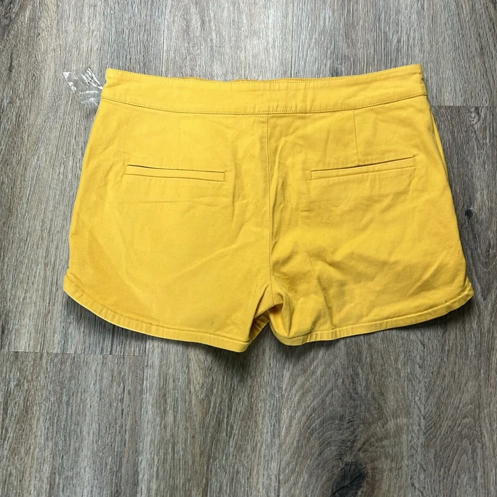 Modcloth Yellow Shorts Size Large - Image 8