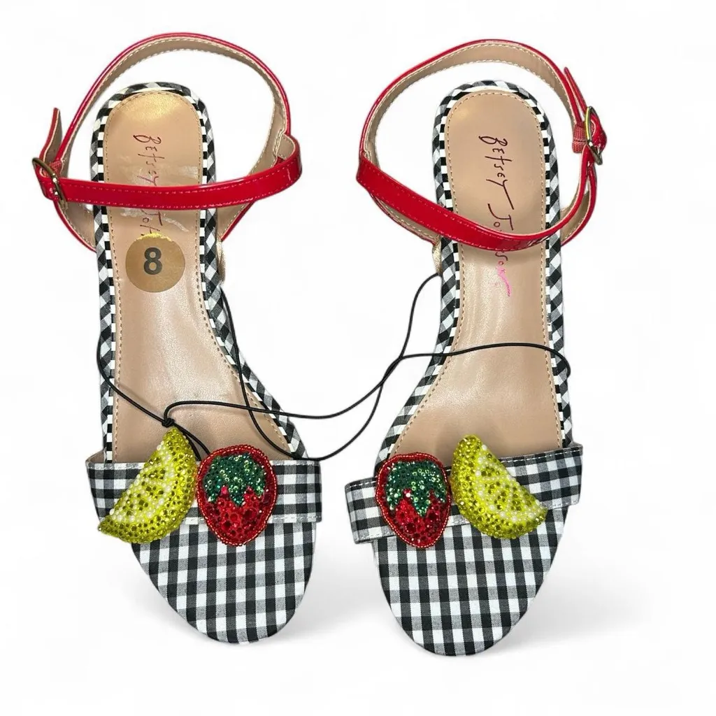 Betsey Johnson Malia Embellished Fruit Heels Size 8 | Gingham + Patent Leather 🍋 - Image 4