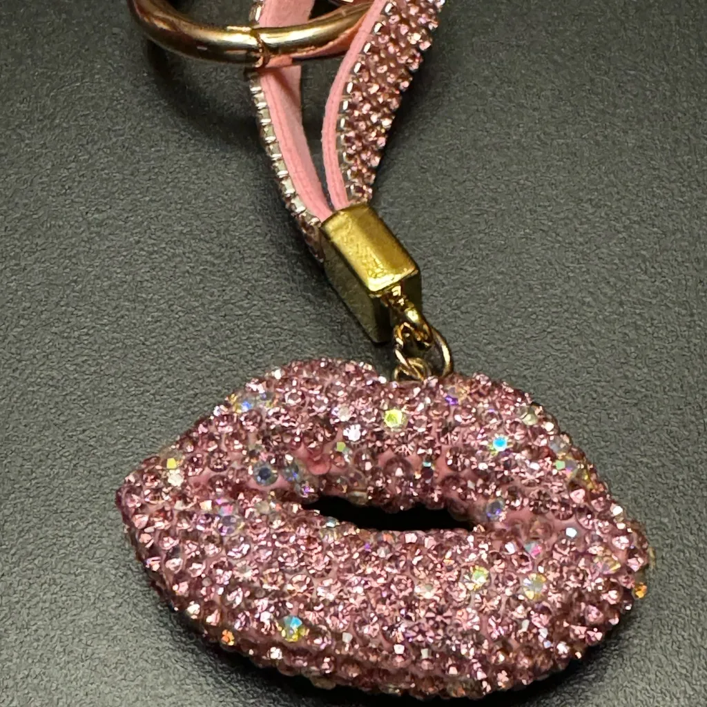 Sparkling Rhinestone Lip Keychain - Image 3