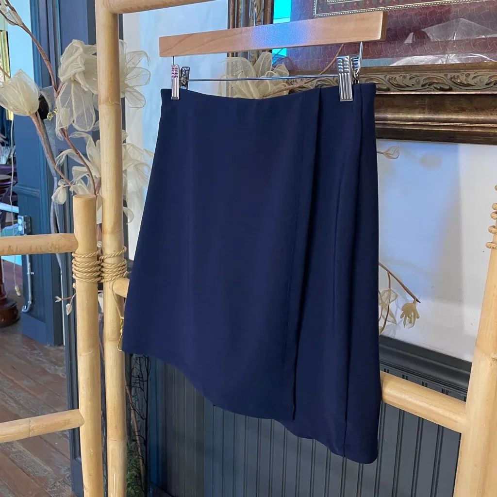 NWT Boston Proper Beyond Travel Skort Navy Faux Wrap Front Skirt - Sz XS 💚🎀 - Image 4