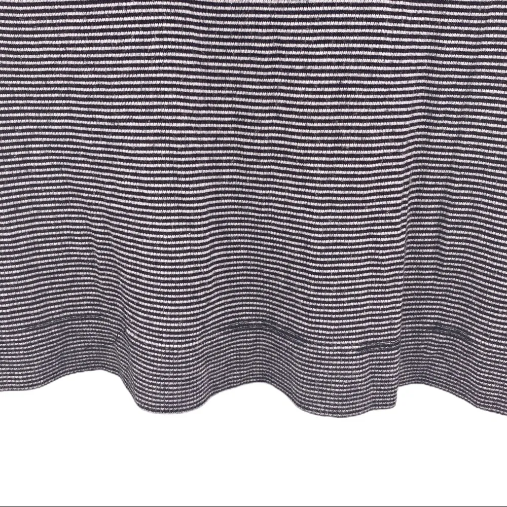 Bordeaux black white stripe v-neck long sleeve S - Image 3