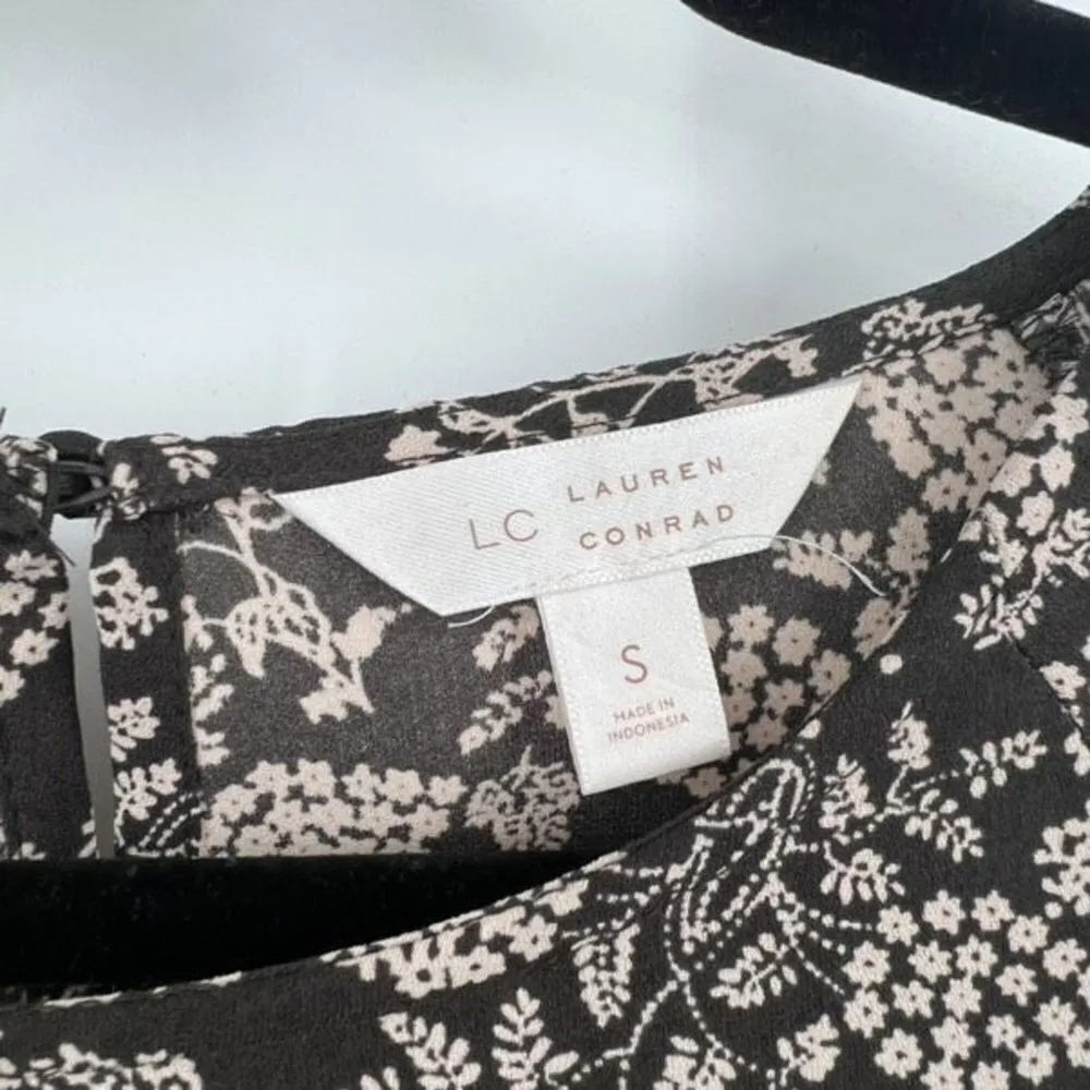 LC Lauren Conrad Women's Floral Print Flutter Sleeve Top Blouse Black Size Small - Image 7