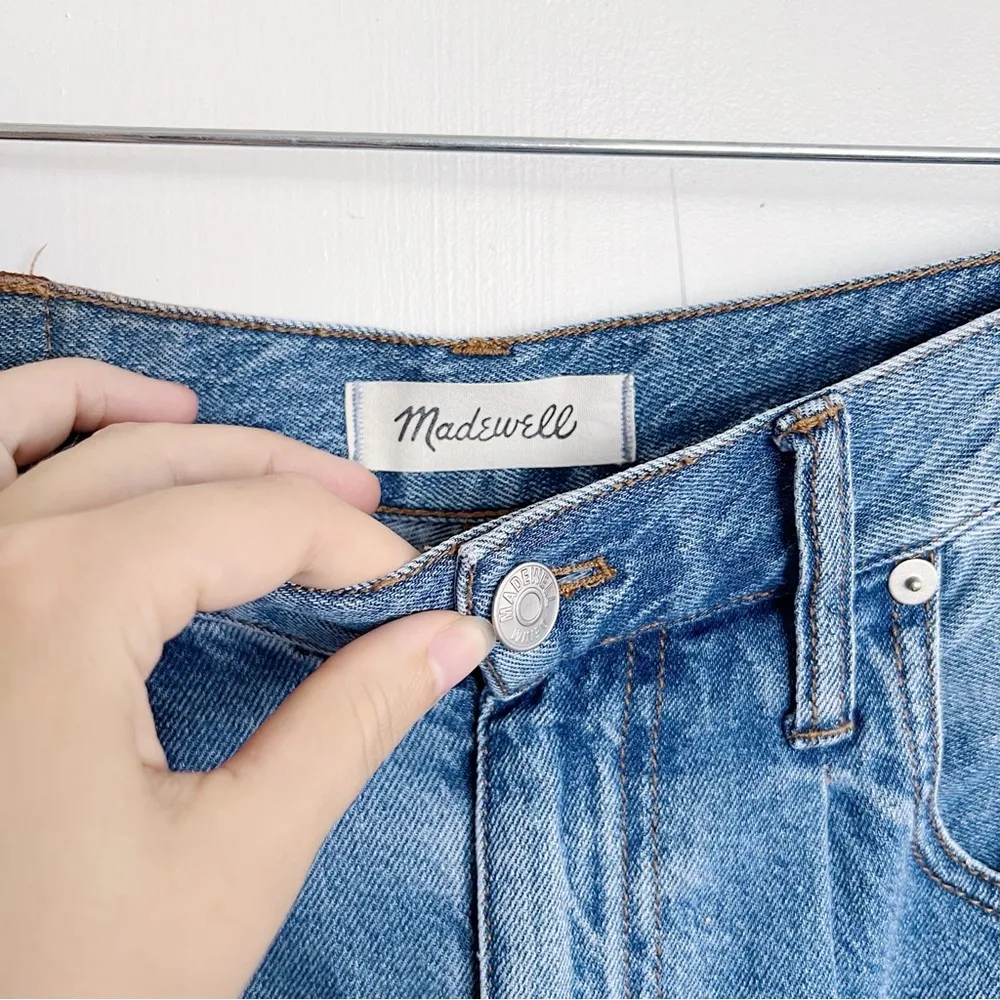 Madewell • Baggy Tapered Jean in Jewell Wash high rise balloon carrot leg pleat - Image 5