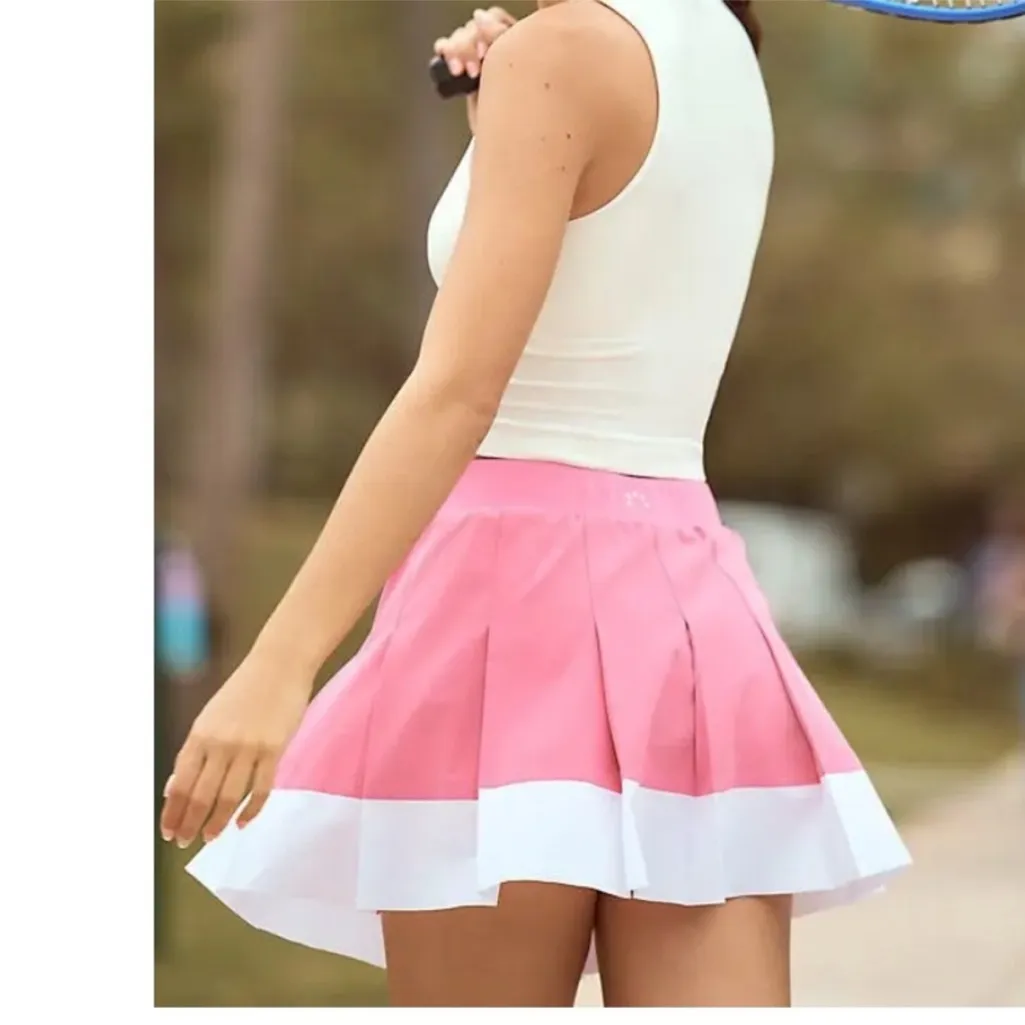 Varley Chase High Rise Pleated Skort 14” Vibrant Pink & White Tennis Prep Girly - Image 4