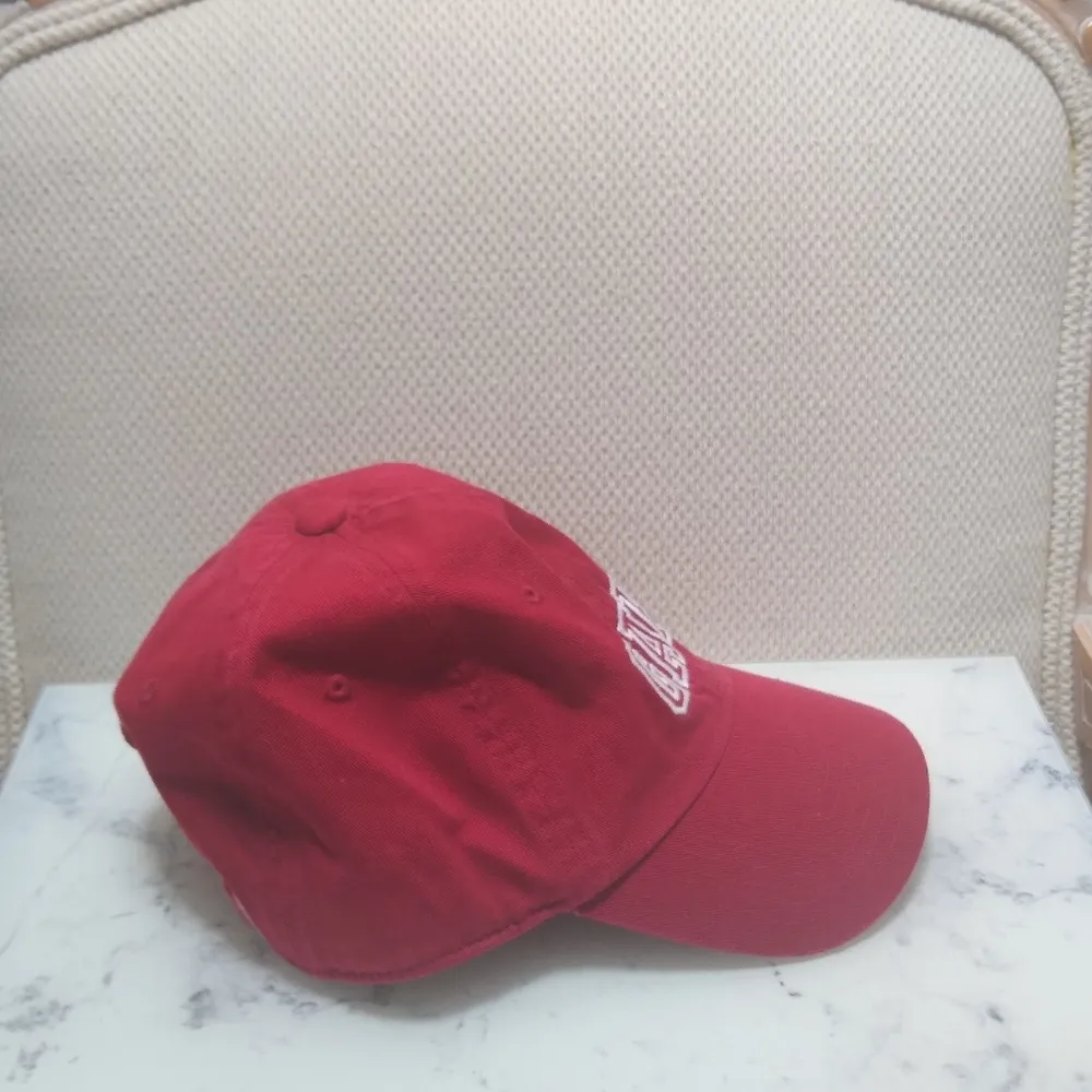GAP Vintage Red Baseball Cap - Image 2