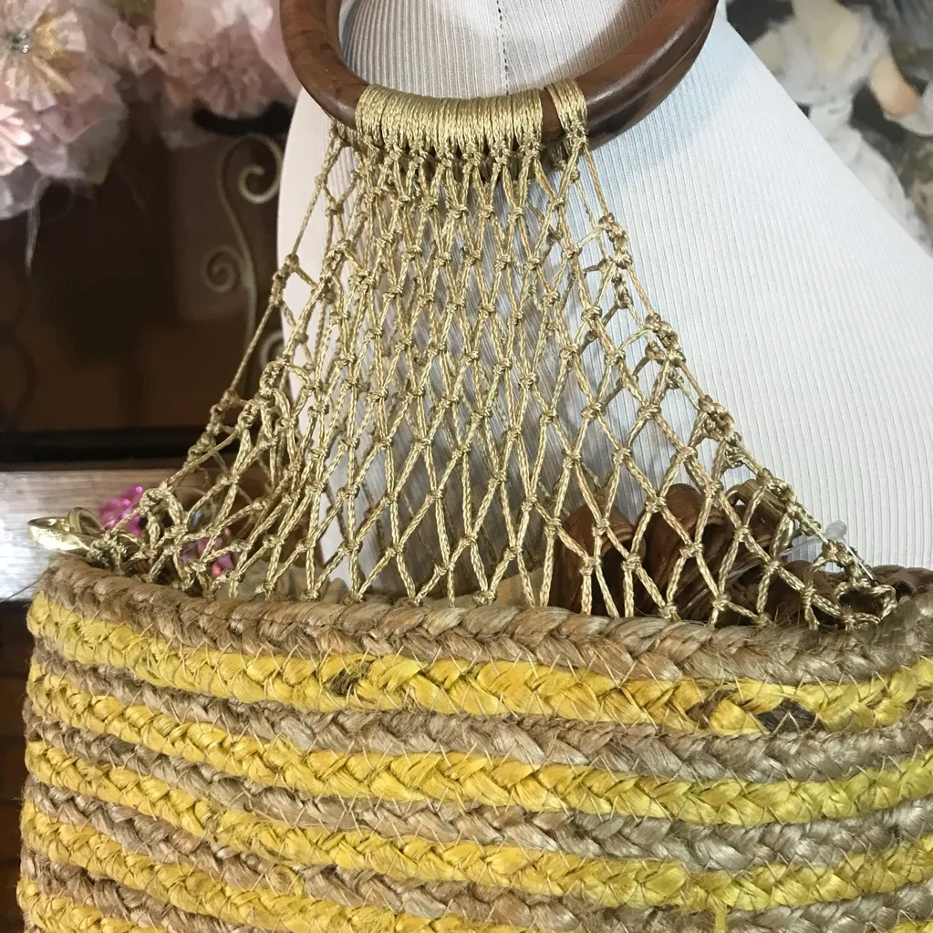 NANETTE LEPORE YELLOW & BEIGE STRAW BAG WITH WOODEN HANDLE "CLEMENTINE" - Image 7