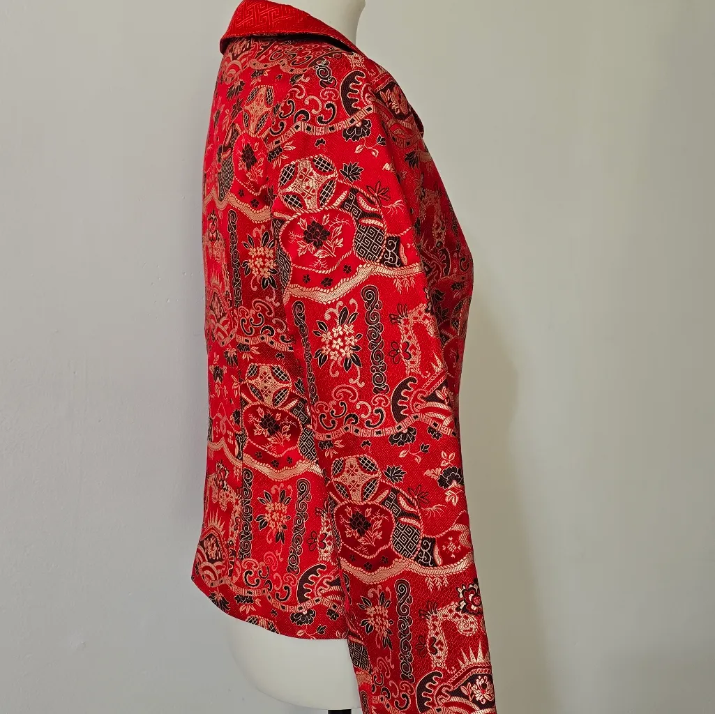 Hao Teng Red Brocade Tang Mulberry Silk Blazer – Size 165/88A (Size 6) - Image 4