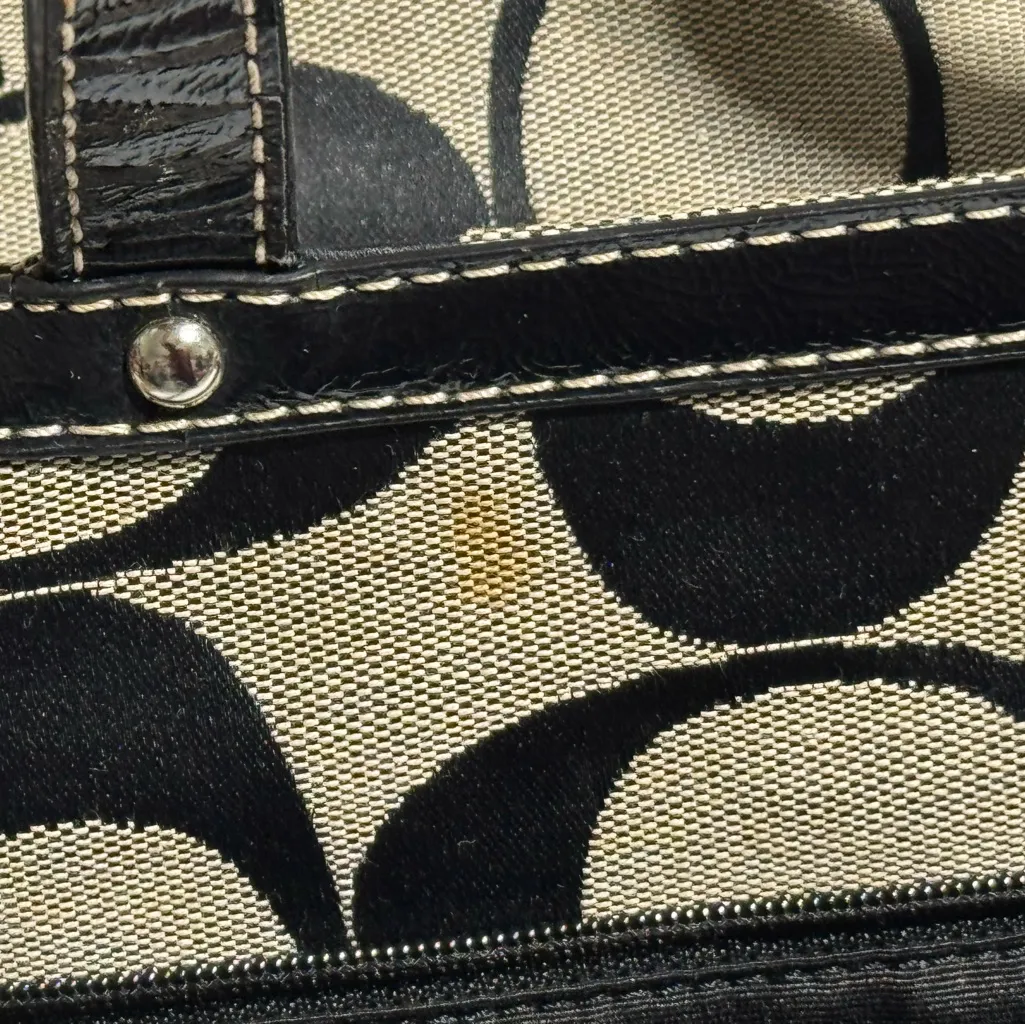 COACH F19202 Signature Stripe Lurex Large Diaper Baby Tote Bag Purse Black Trim - Image 4