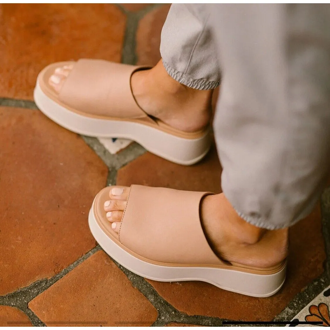 Sorel  DAYSPRING SLIDE SANDAL‎ BEIGE Platform Size 9 - Image 16