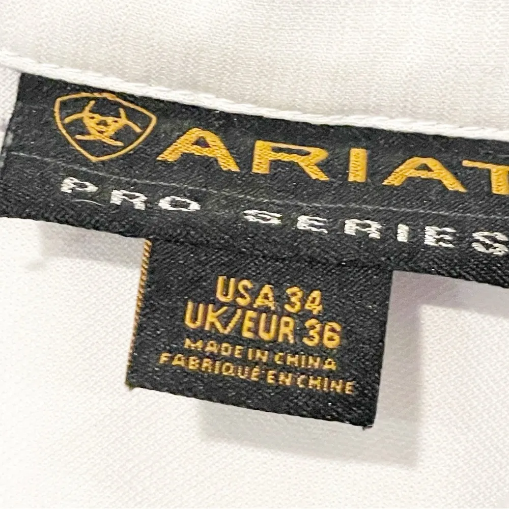 Ariat Size 34 Light Blue Snap Button Front Wrinkle Resistant Cinched Waist Top - Image 2