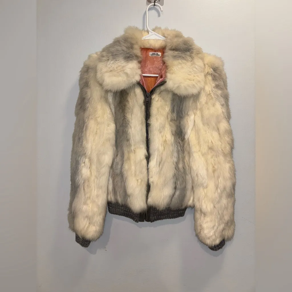 Breathtaking NWOT Genuine Rabbit Fur Satin Lined Zip up Jacket Gray Size M - Image 3