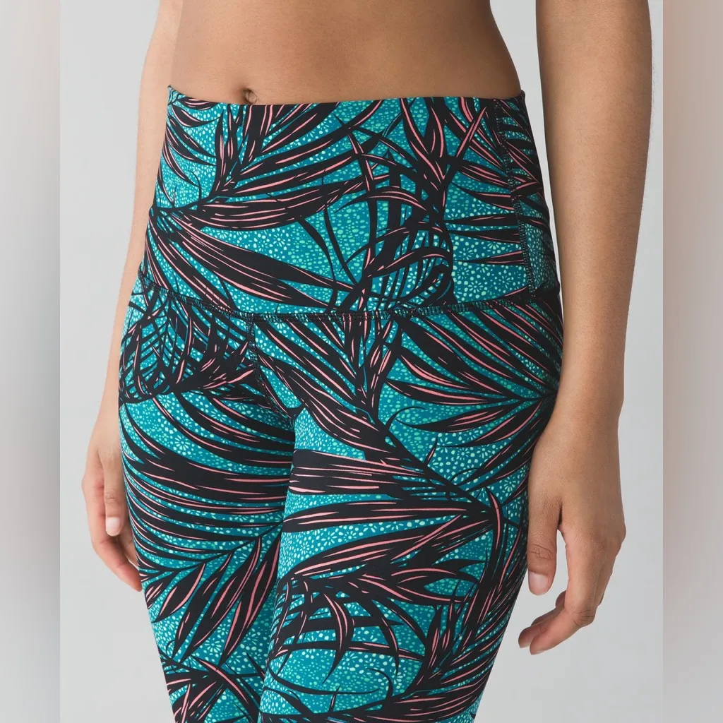 Women’s Lululemon Wunder Under Pant Hi-Rise Palm Lace Tofino Teal Leggings 4 - Image 2