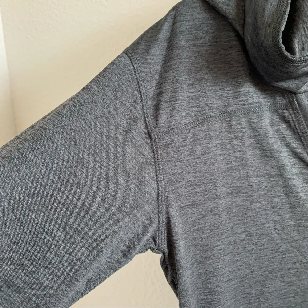 Z by Zella Gray Hooded Long Sleeve Active Athleisure Top Lightweight Small - Image 4