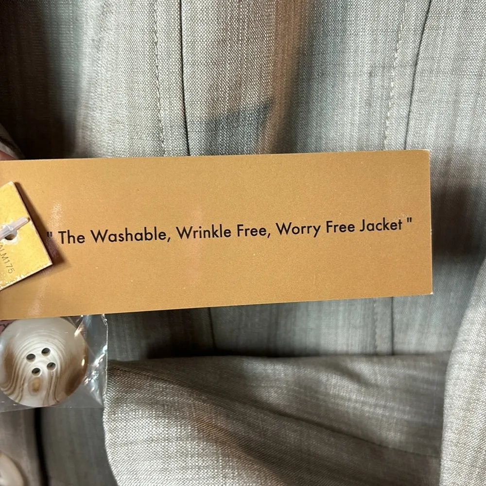 NWT Alex Marie Blazer in size 12. Washable. Wrinkle-Free in neutral color. - Image 6