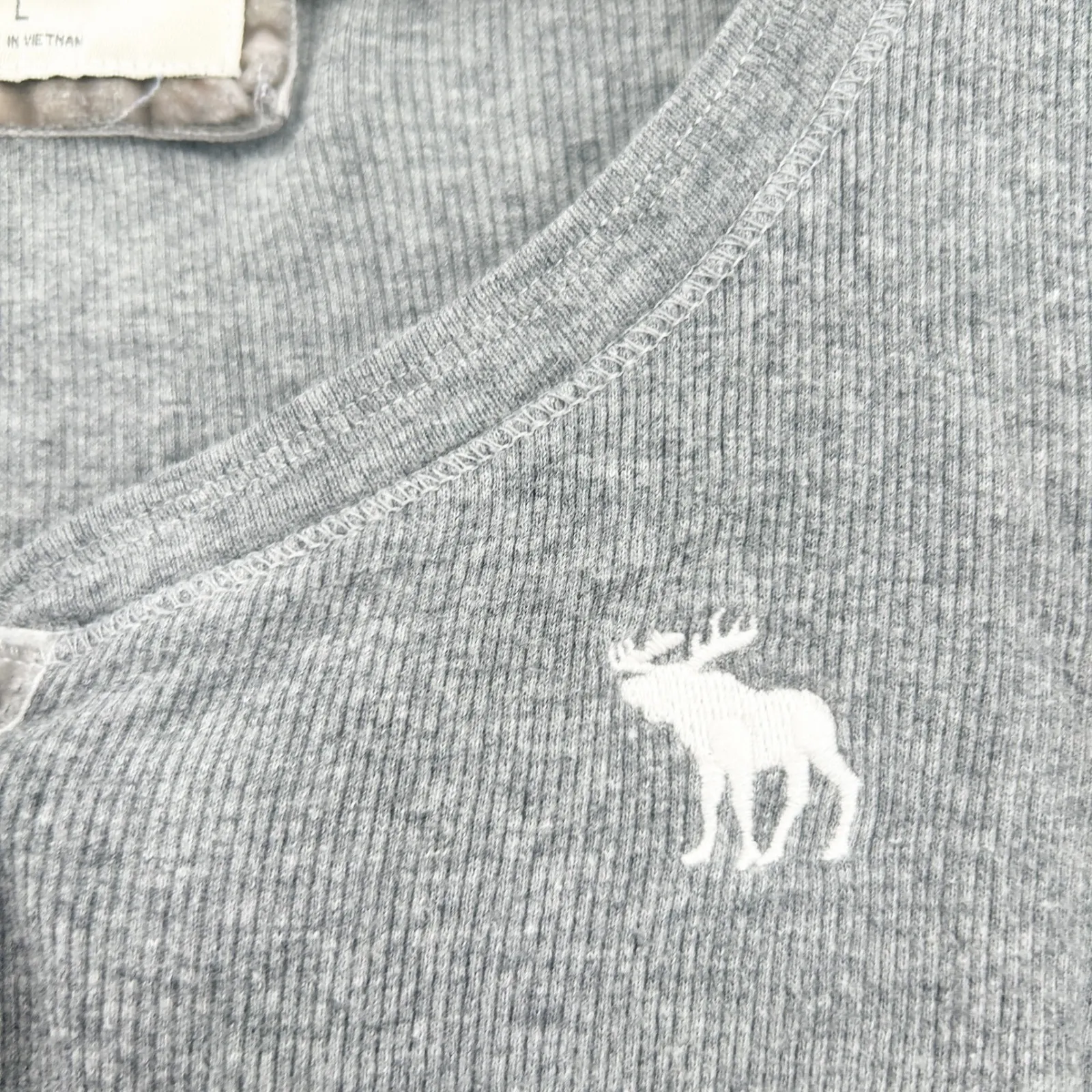 Abercrombie & Fitch Y2K Vintage Bella Swan Ribbed Long Sleeve Henley Top Size L - Image 6