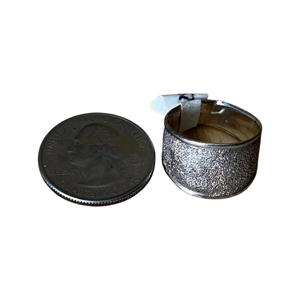 Vintage Sterling Silver Ring, Silver Wide Band Ring, Textured Ring Size 7.5 - Image 3